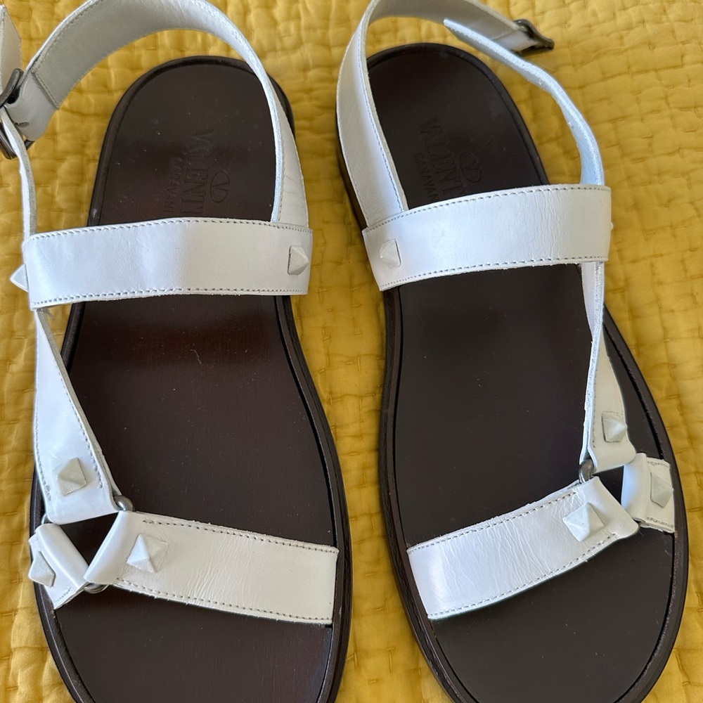 Valentino White Sandals Luxurious Leather Design